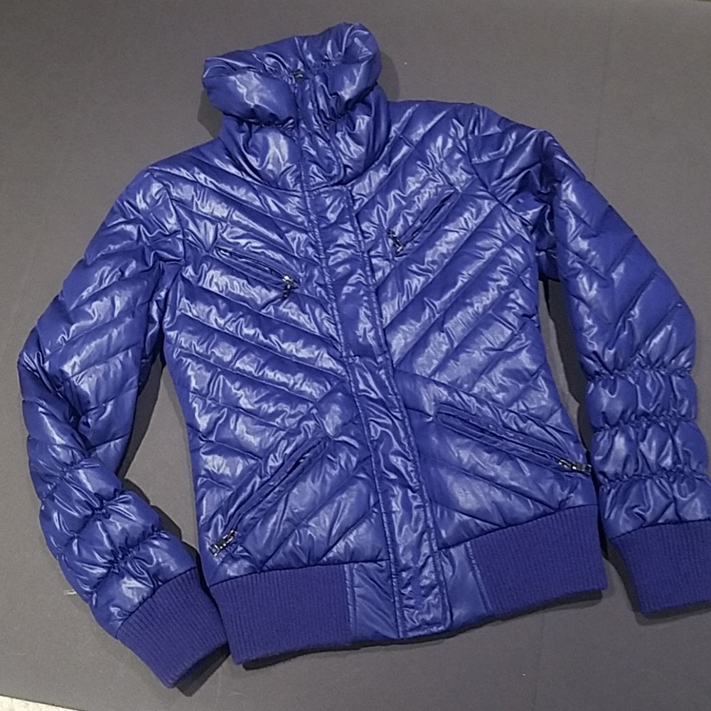 Royal blue guess women's puffer. Good condition